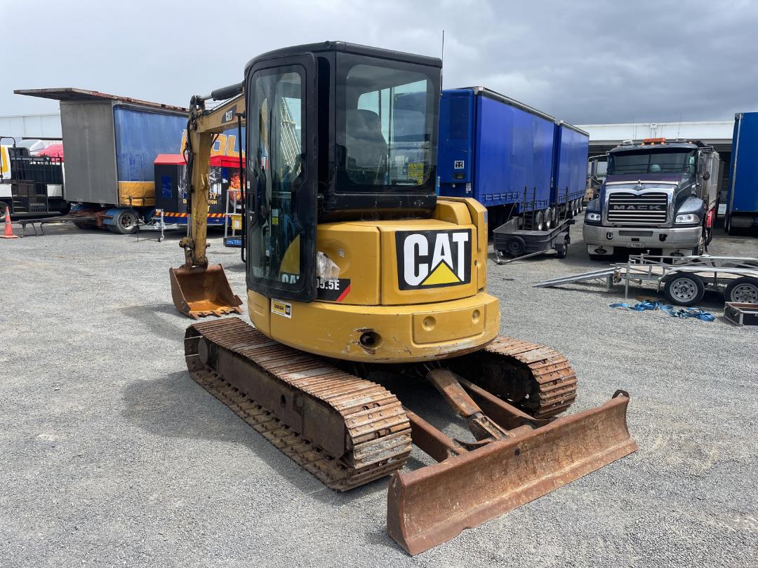 Photo '6' of Caterpillar 305.5E Excavator Photo '6' of Caterpillar 305.5E Excavator