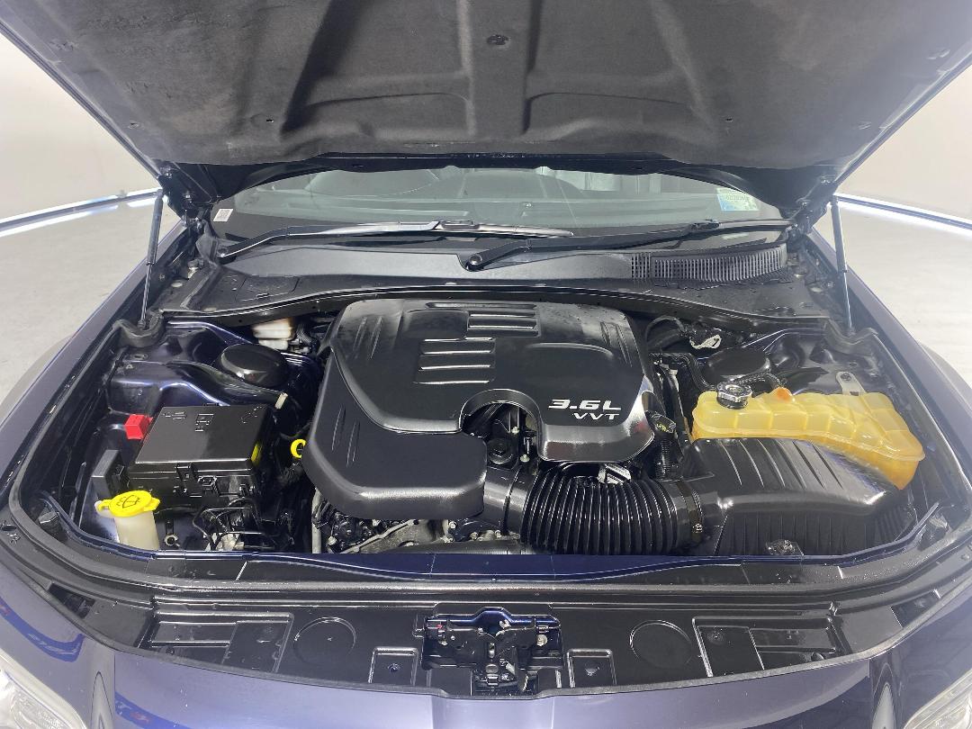 Photo '13' of Chrysler 300C