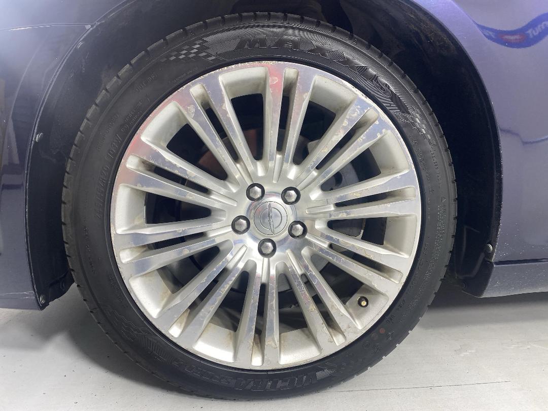 Photo '10' of Chrysler 300C