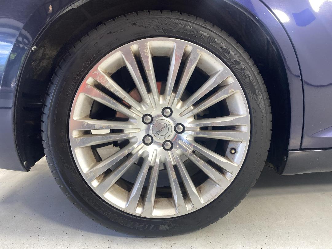 Photo '12' of Chrysler 300C