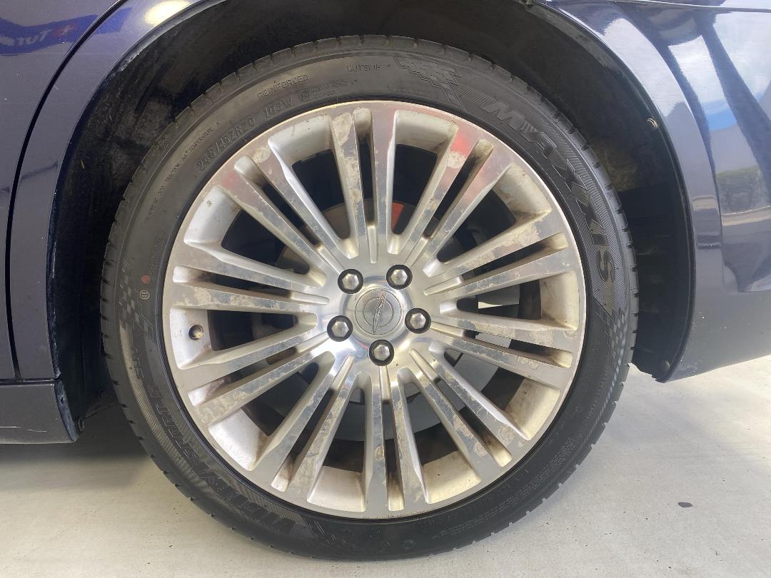 Photo '11' of Chrysler 300C