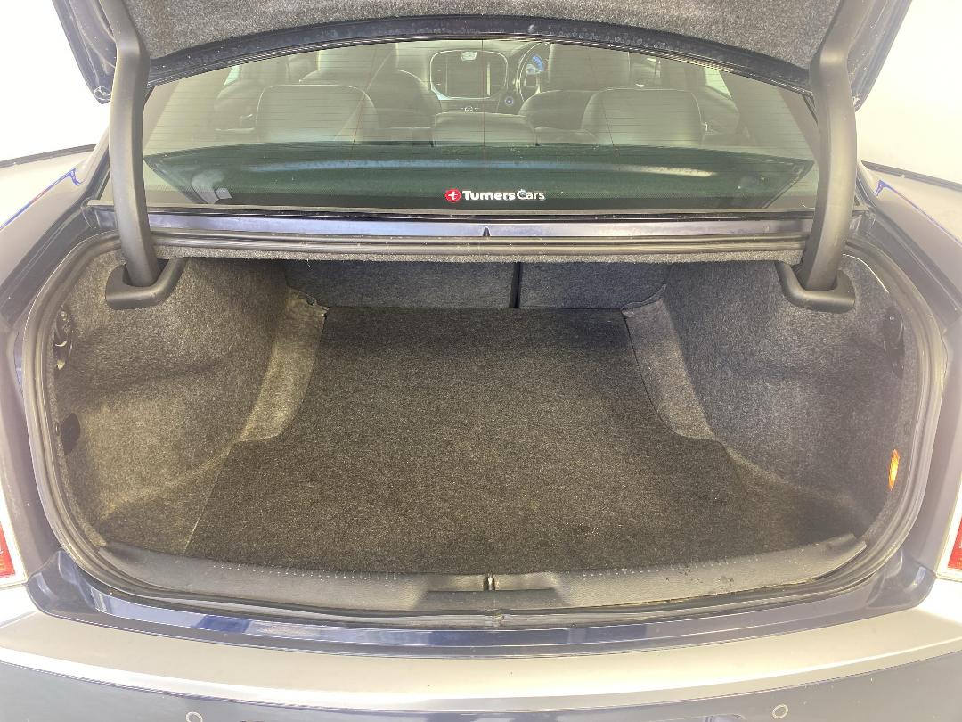 Photo '14' of Chrysler 300C