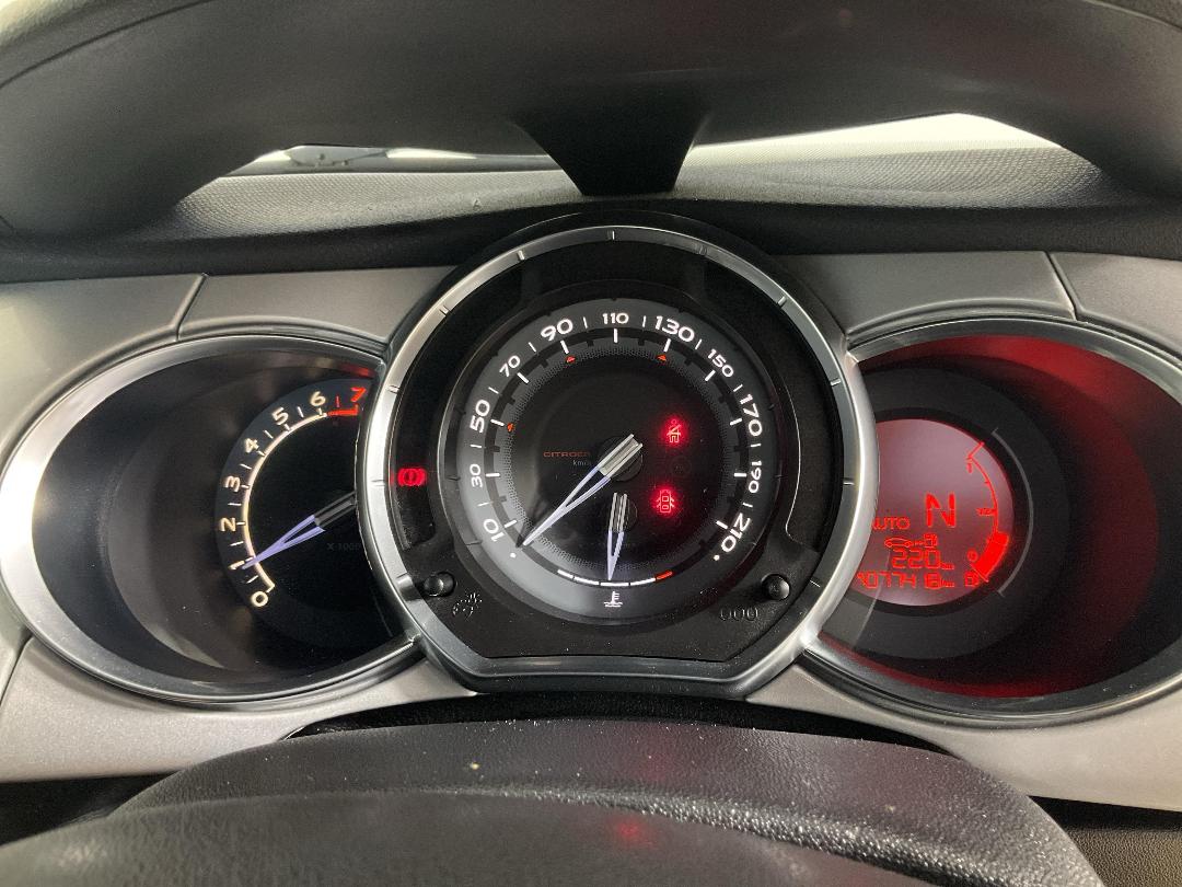 Photo '20' of Citroen DS3 Photo '20' of Citroen DS3