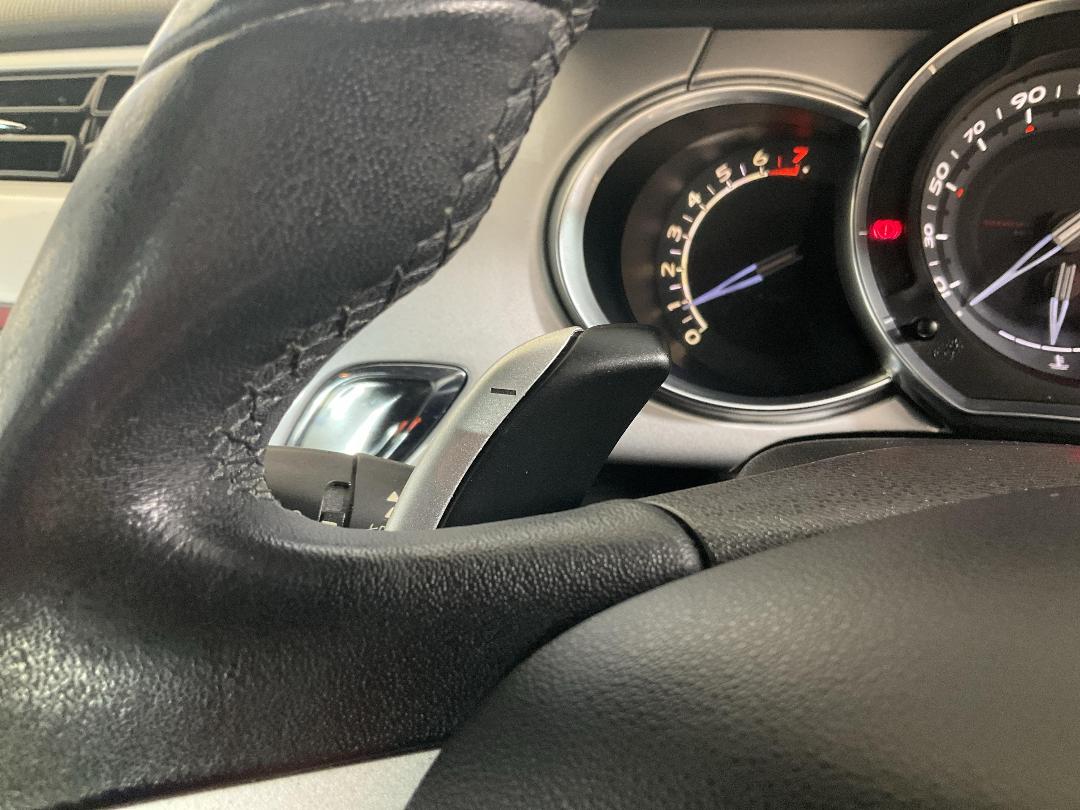 Photo '28' of Citroen DS3 Photo '28' of Citroen DS3