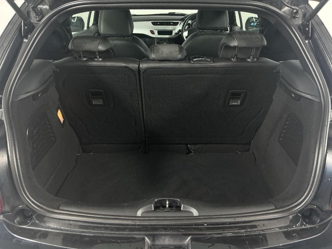 Photo '14' of Citroen DS3