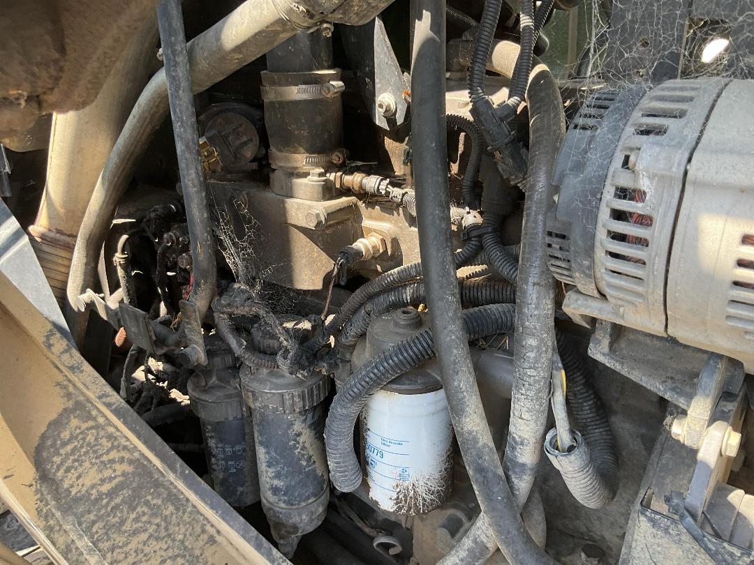 Photo '12' of Claas 640 Arion Tractor