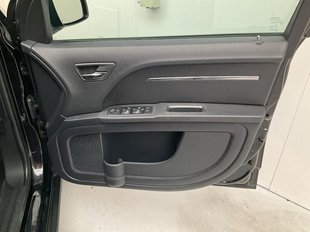 Photo '15' of Dodge Journey