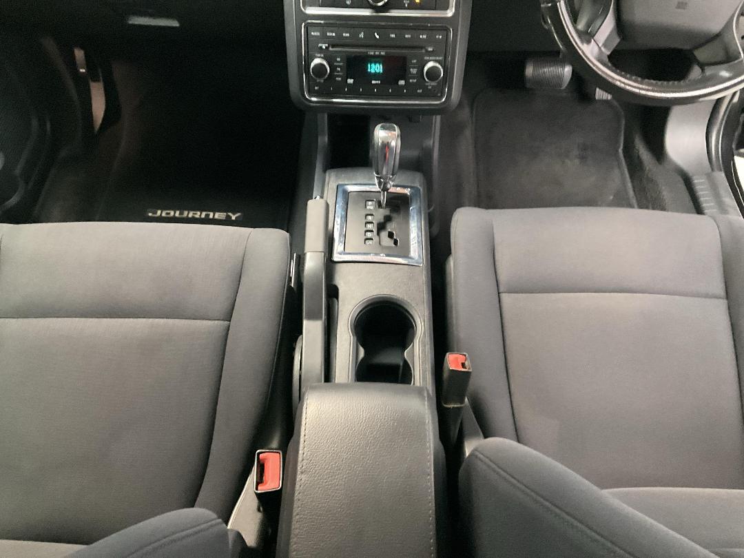 Photo '18' of Dodge Journey