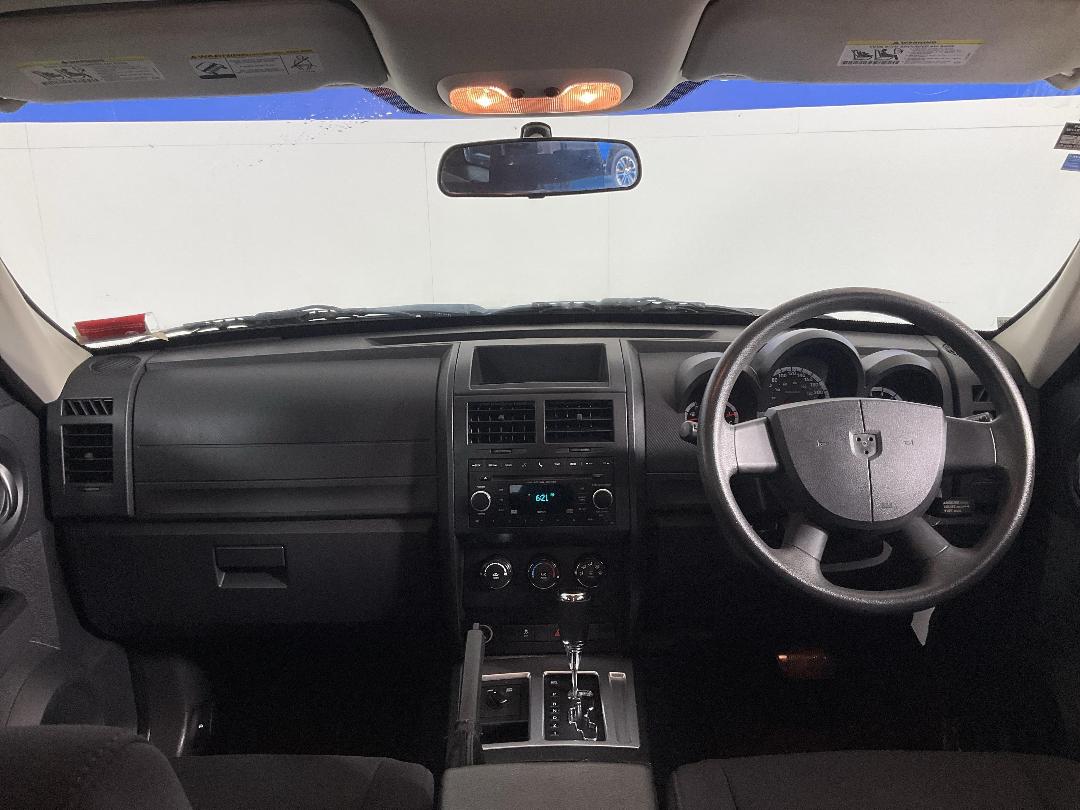 Photo '17' of Dodge Nitro