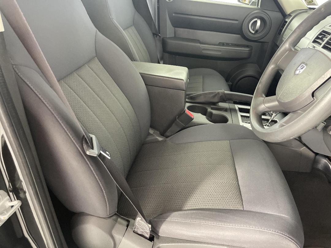 Photo '16' of Dodge Nitro Photo '16' of Dodge Nitro