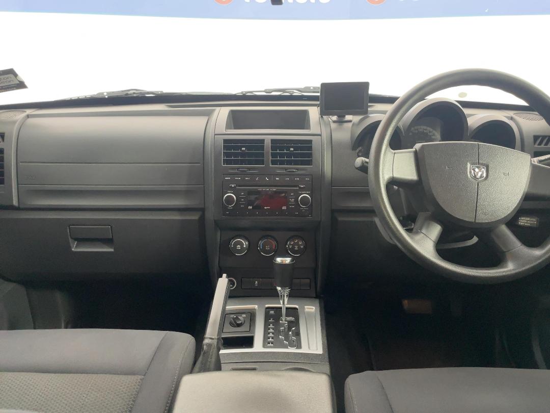 Photo '17' of Dodge Nitro Photo '17' of Dodge Nitro