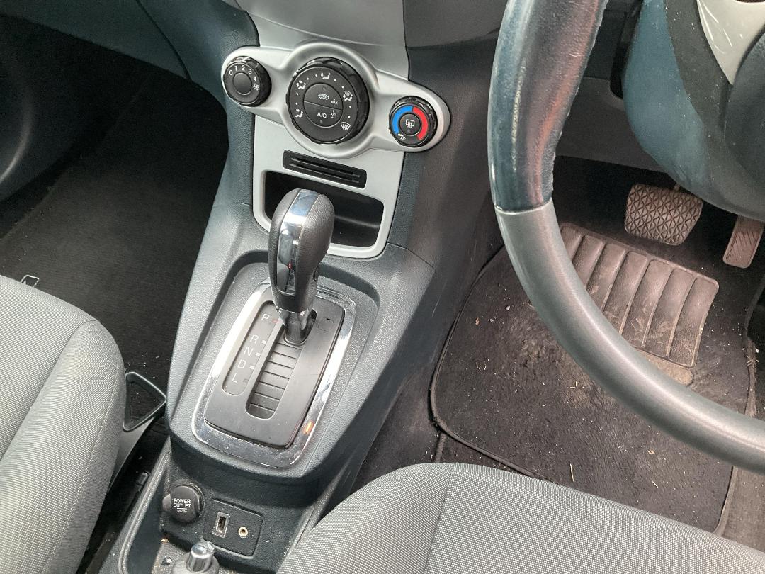 Photo '11' of Ford Fiesta LX Photo '11' of Ford Fiesta LX