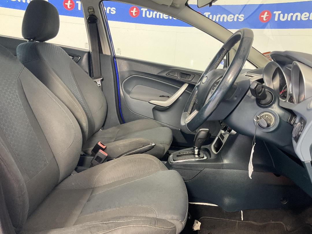 Photo '16' of Ford Fiesta