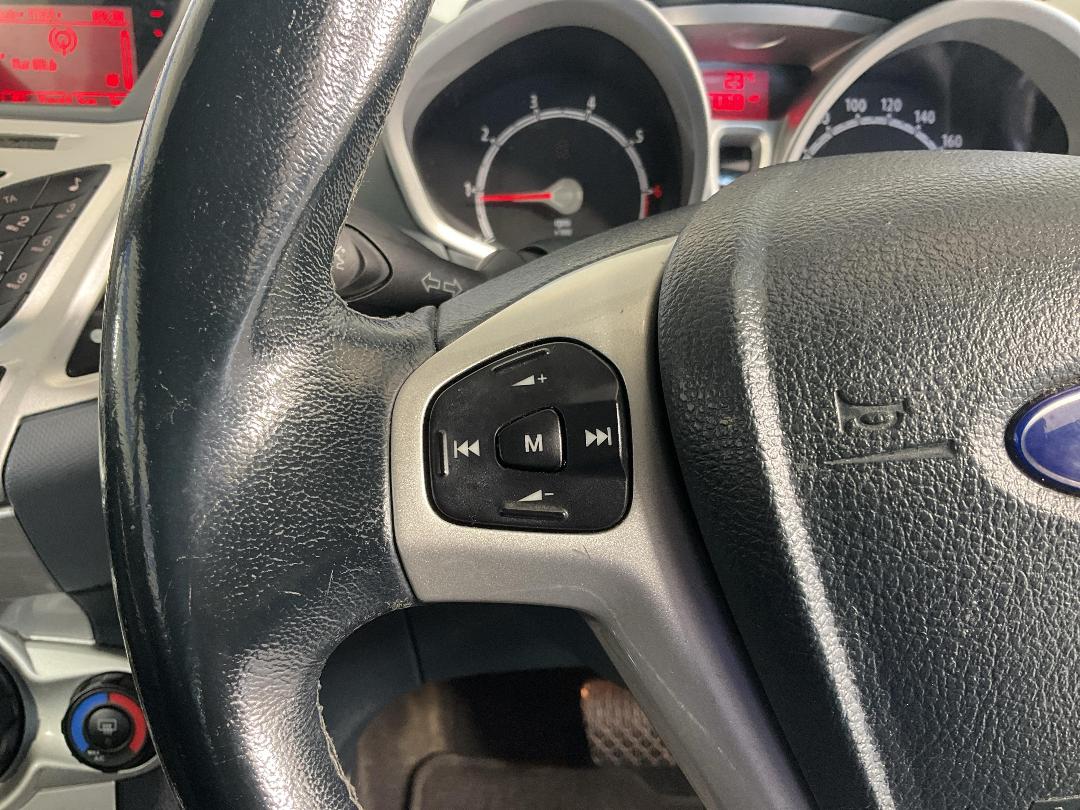 Photo '26' of Ford Fiesta