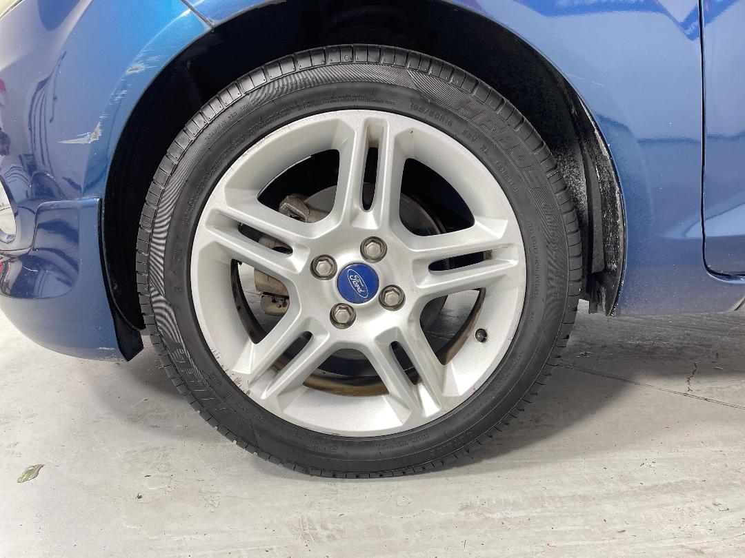 Photo '10' of Ford Fiesta Photo '10' of Ford Fiesta