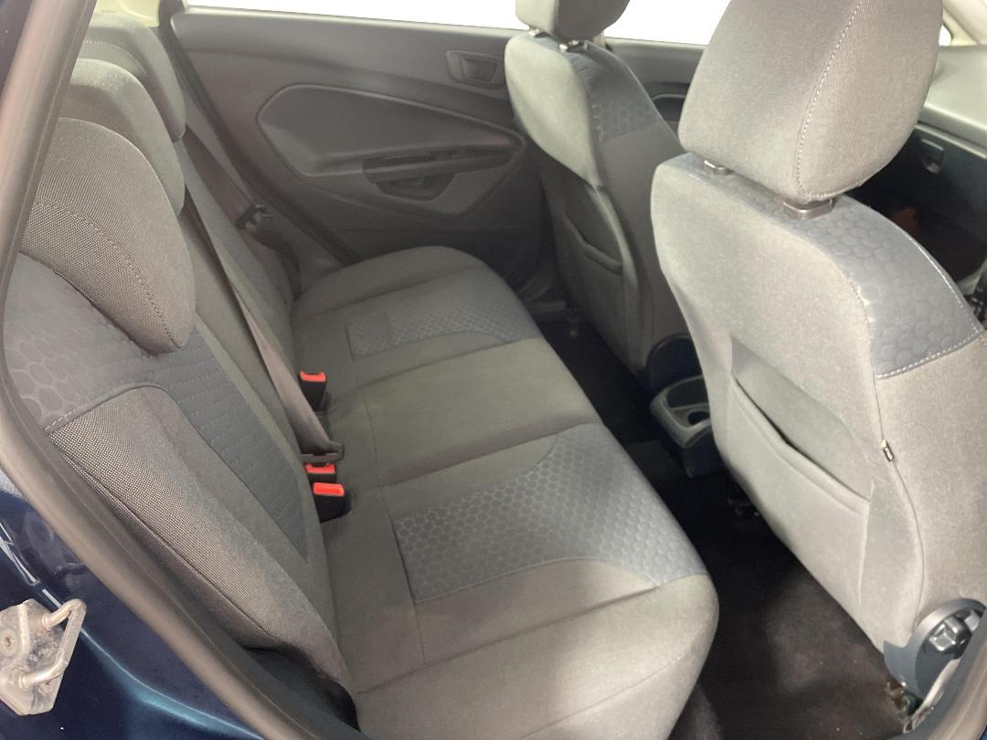 Photo '20' of Ford Fiesta Photo '20' of Ford Fiesta