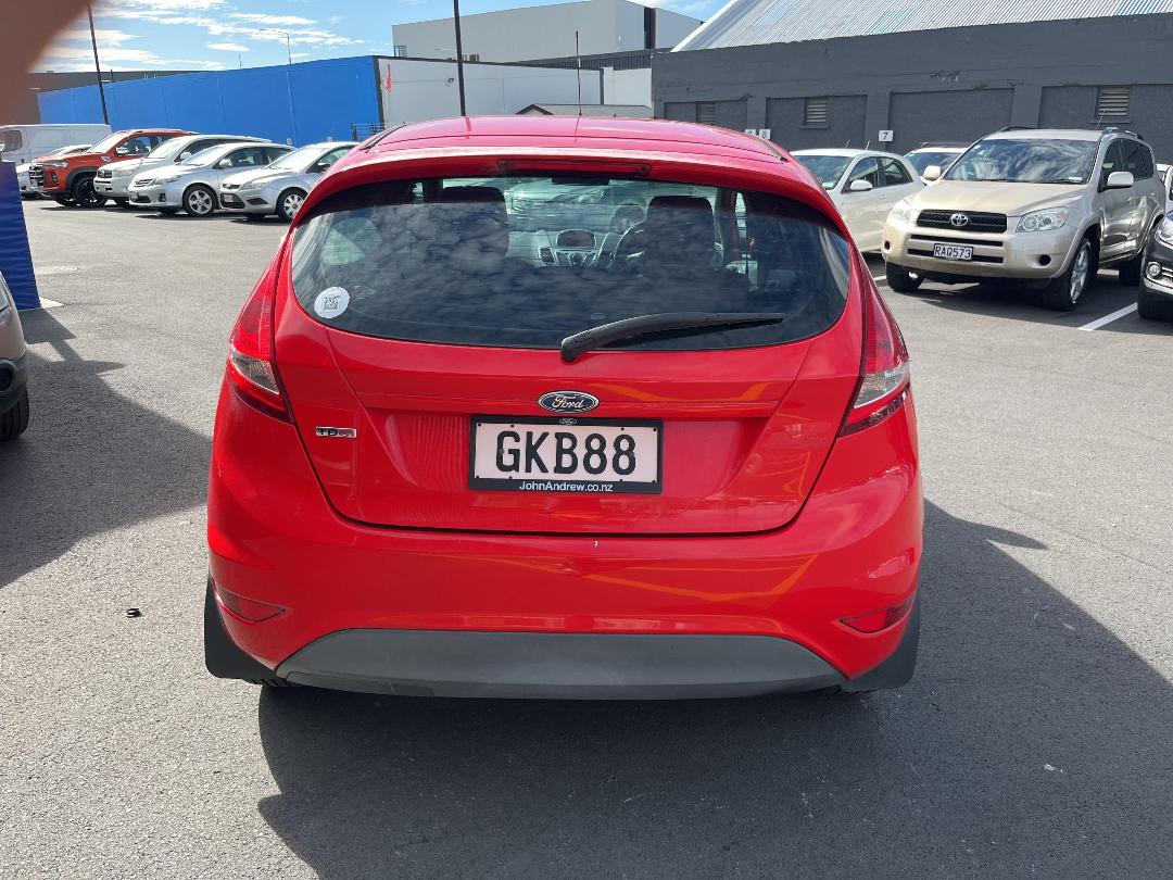 Photo '5' of Ford Fiesta LX Photo '5' of Ford Fiesta LX