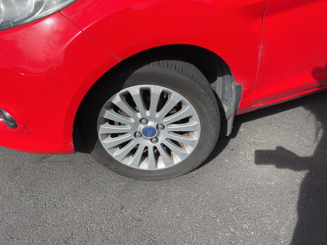 Photo '7' of Ford Fiesta LX Photo '7' of Ford Fiesta LX