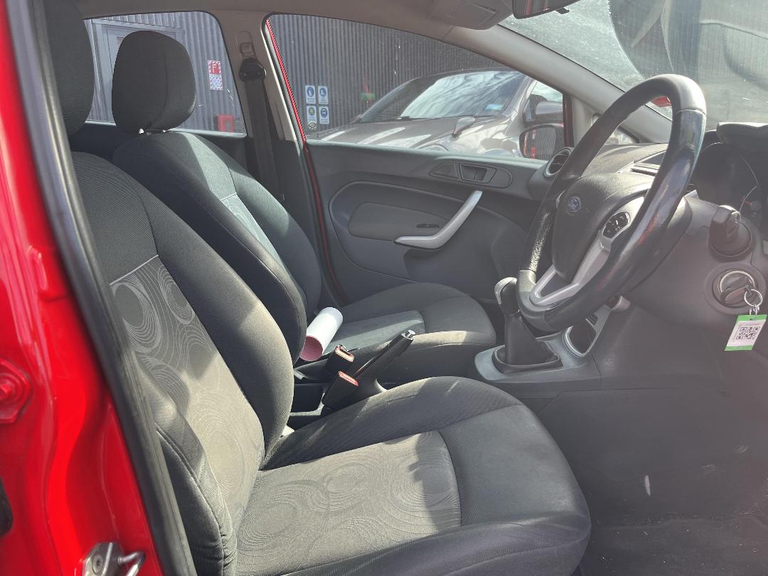 Photo '16' of Ford Fiesta LX Photo '16' of Ford Fiesta LX