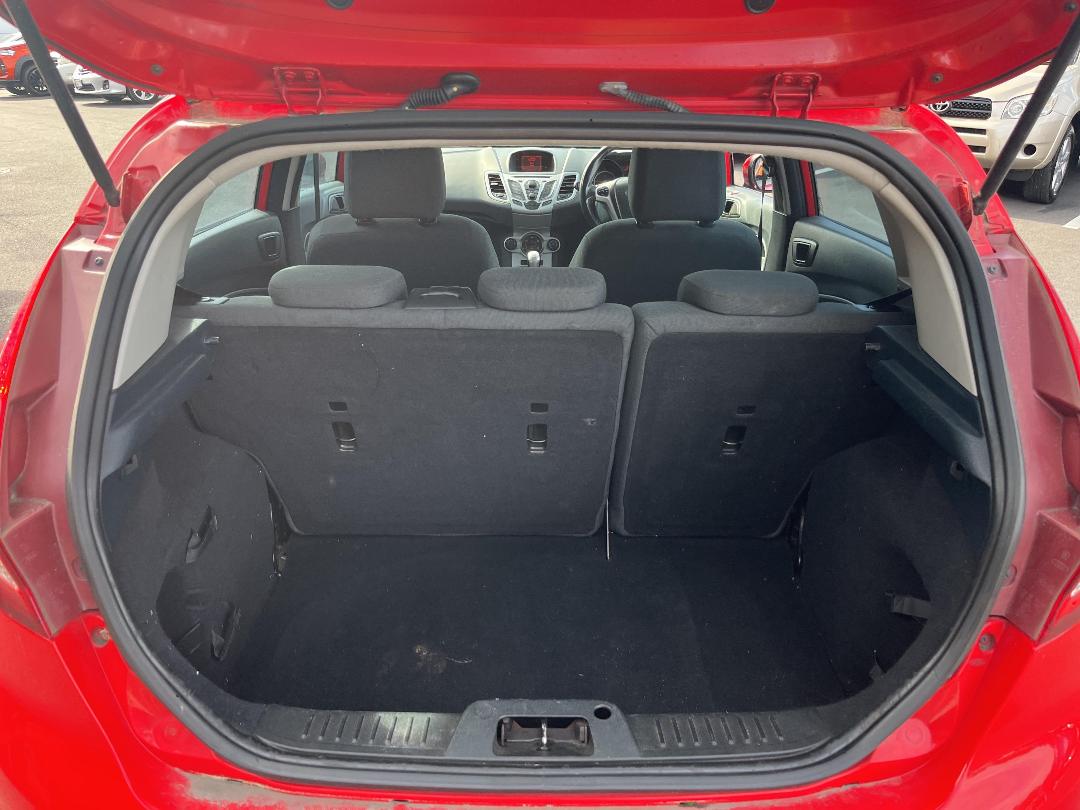 Photo '18' of Ford Fiesta LX Photo '18' of Ford Fiesta LX