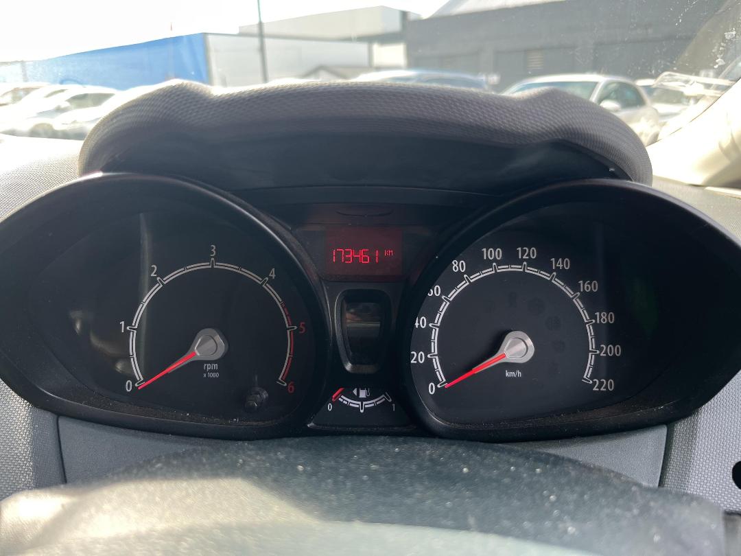 Photo '21' of Ford Fiesta LX Photo '21' of Ford Fiesta LX