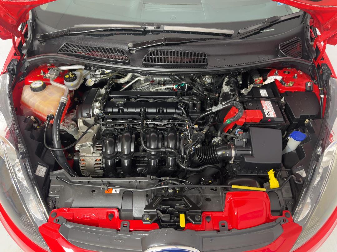 Photo '13' of Ford Fiesta