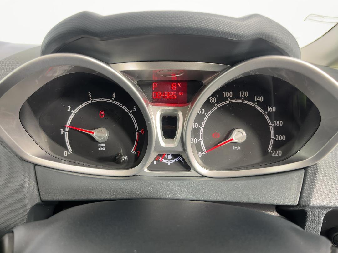 Photo '21' of Ford Fiesta