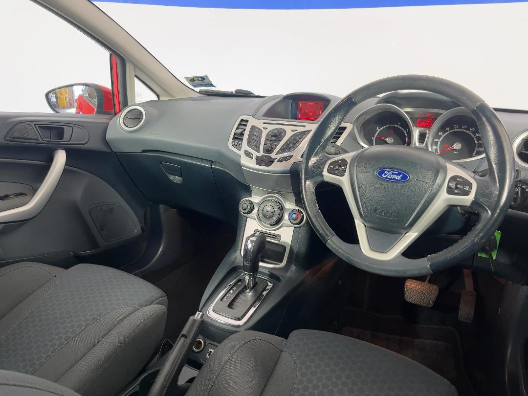 Photo '17' of Ford Fiesta