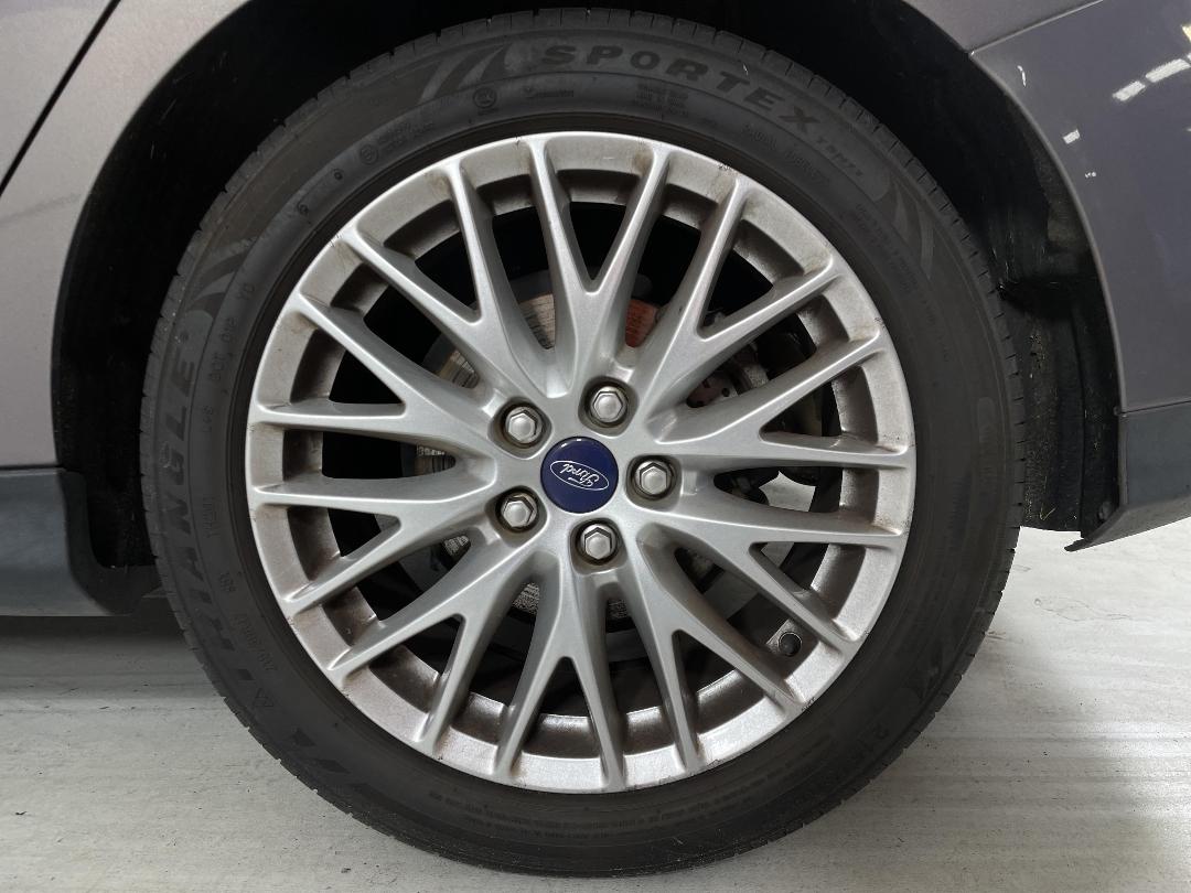 Photo '6' of Ford Focus Sport