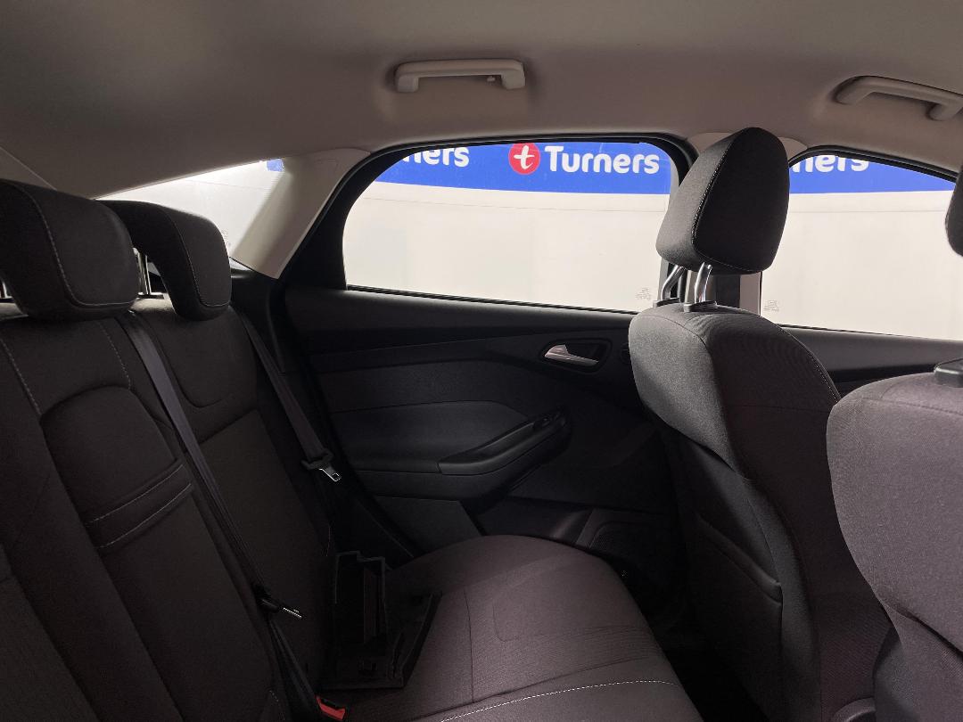 Photo '15' of Ford Focus Sport