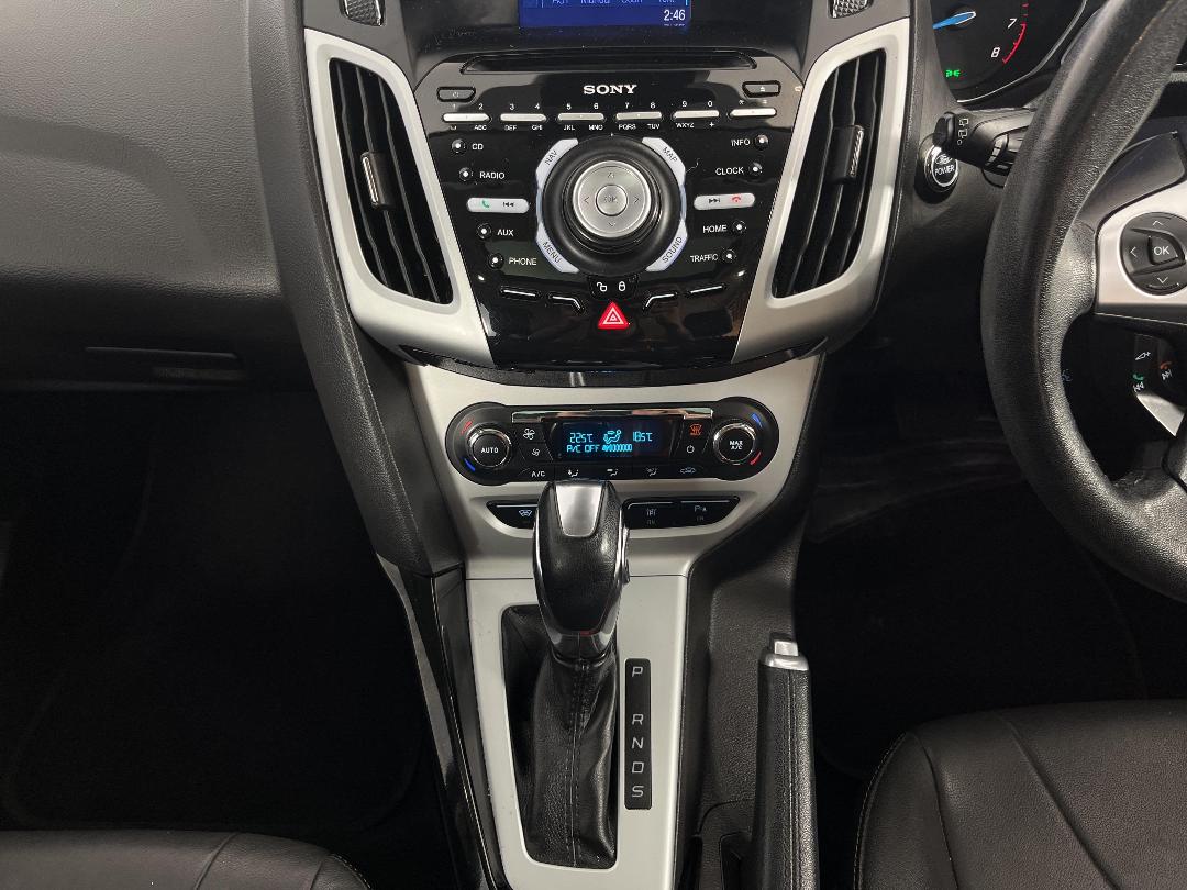 Photo '18' of Ford Focus