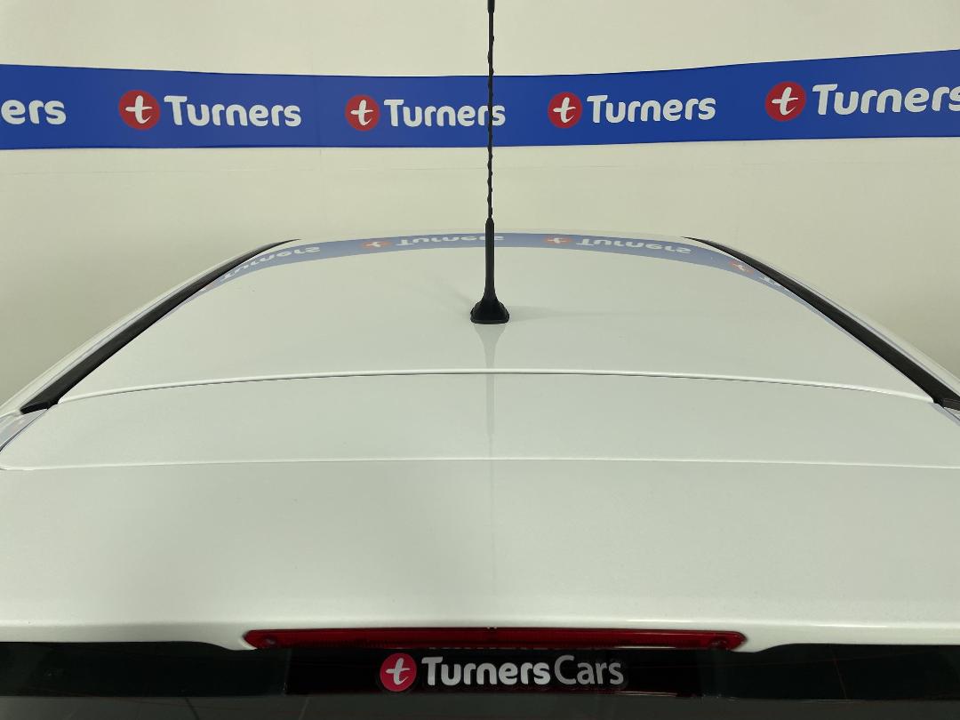 Photo '29' of Ford Focus Photo '29' of Ford Focus