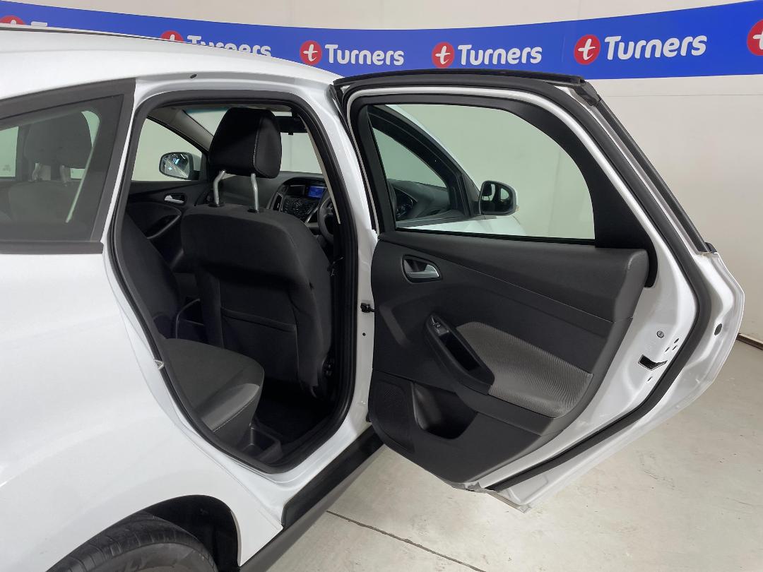 Photo '19' of Ford Focus