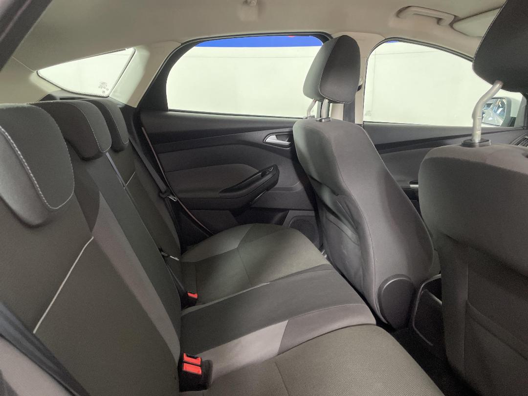 Photo '20' of Ford Focus