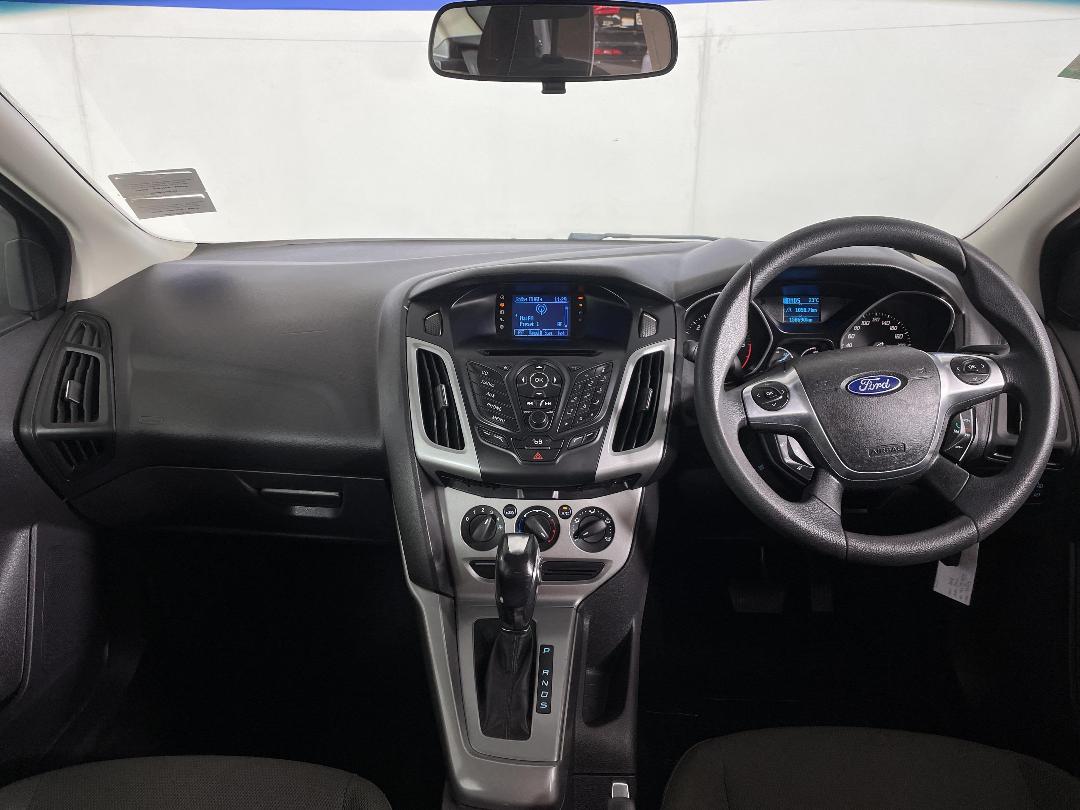 Photo '17' of Ford Focus