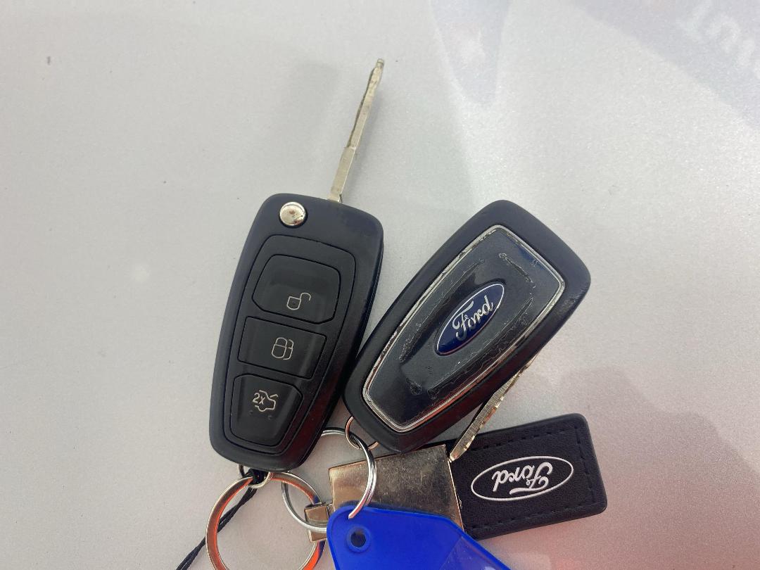 Photo '22' of Ford Focus Photo '22' of Ford Focus