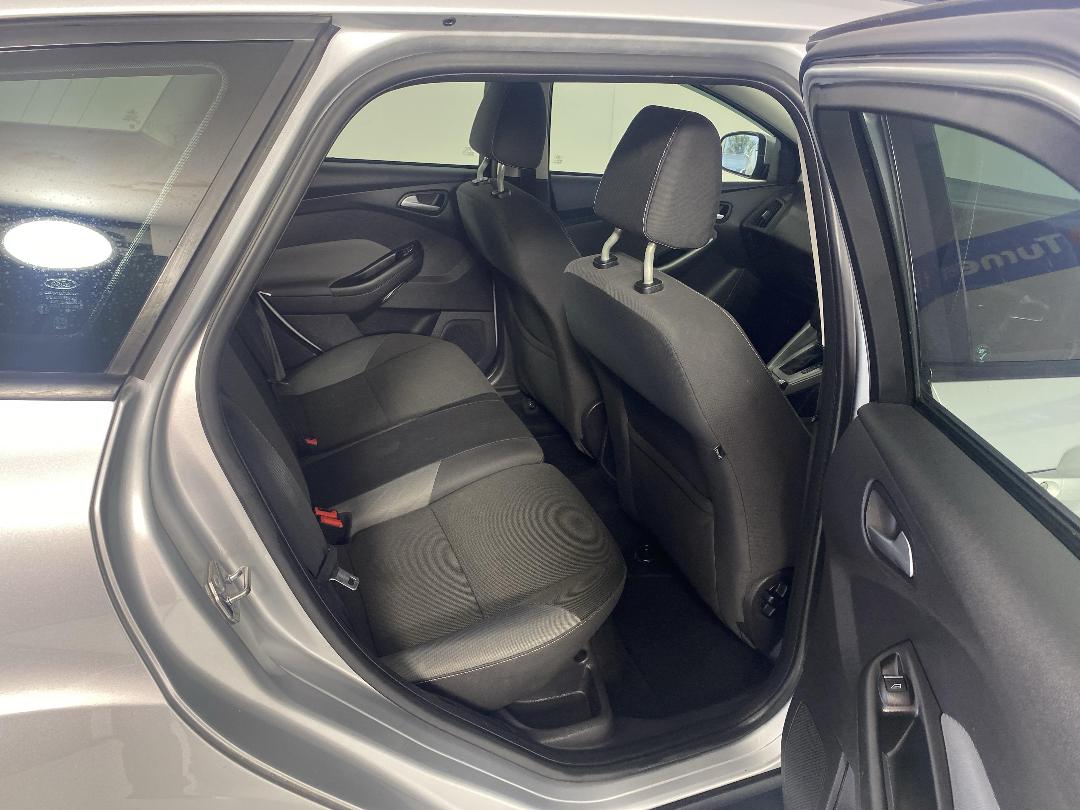 Photo '20' of Ford Focus Photo '20' of Ford Focus