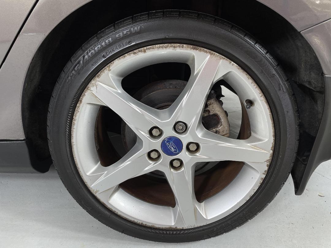 Photo '11' of Ford Focus