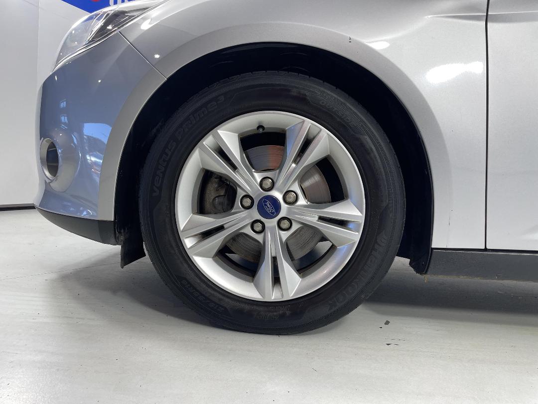 Photo '10' of Ford Focus Photo '10' of Ford Focus