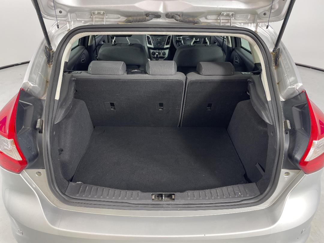 Photo '14' of Ford Focus Photo '14' of Ford Focus