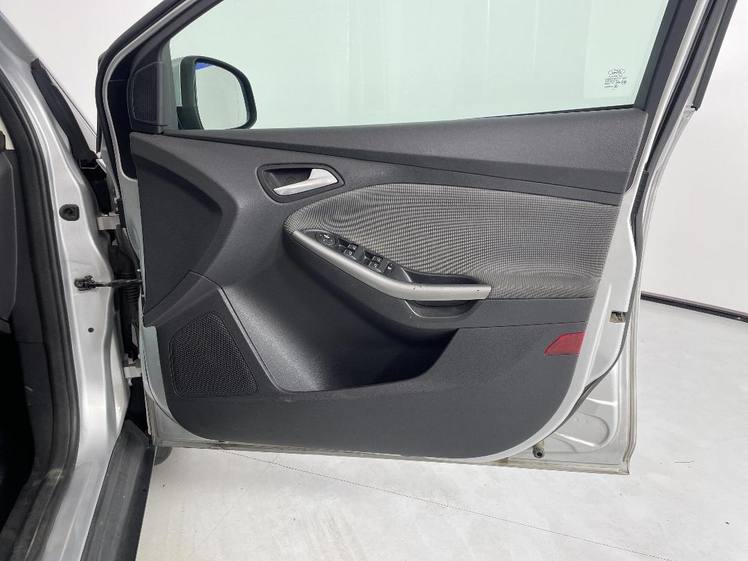 Photo '15' of Ford Focus Photo '15' of Ford Focus