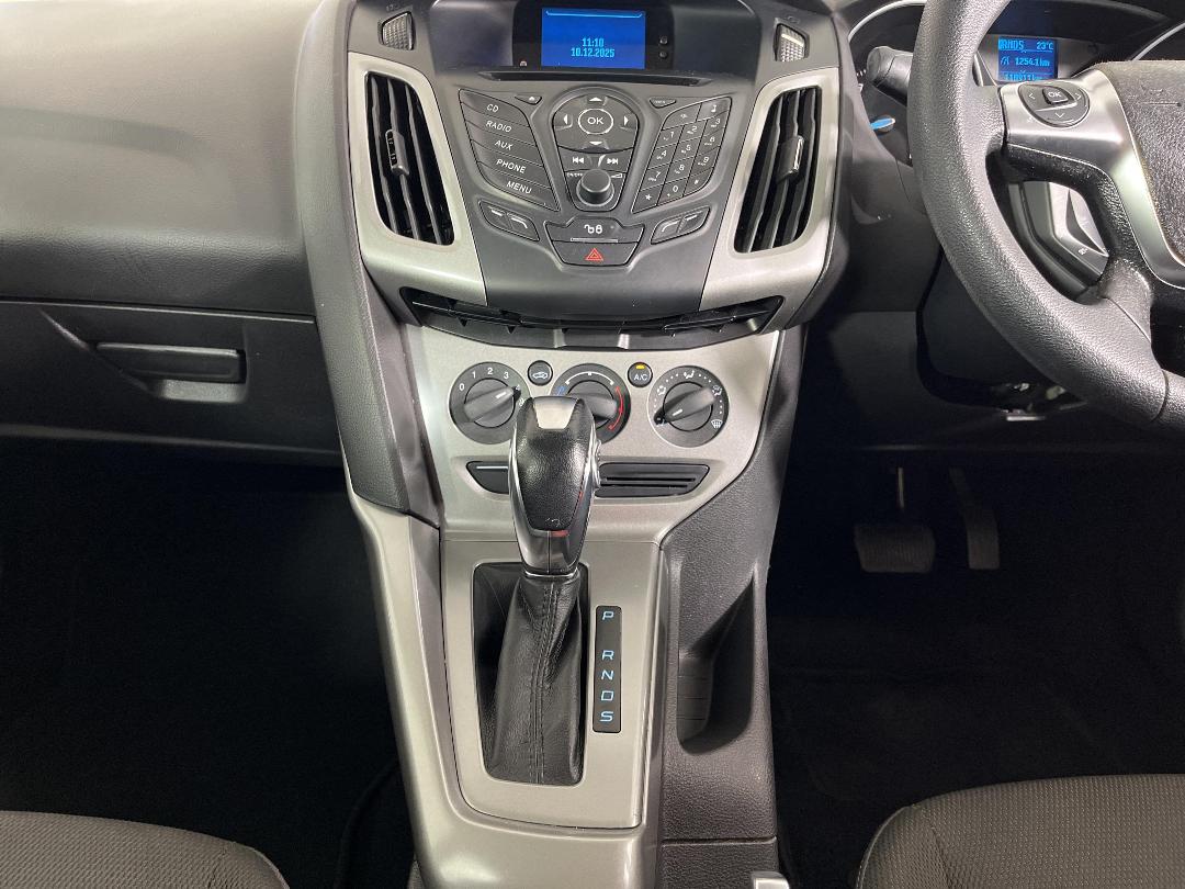 Photo '18' of Ford Focus