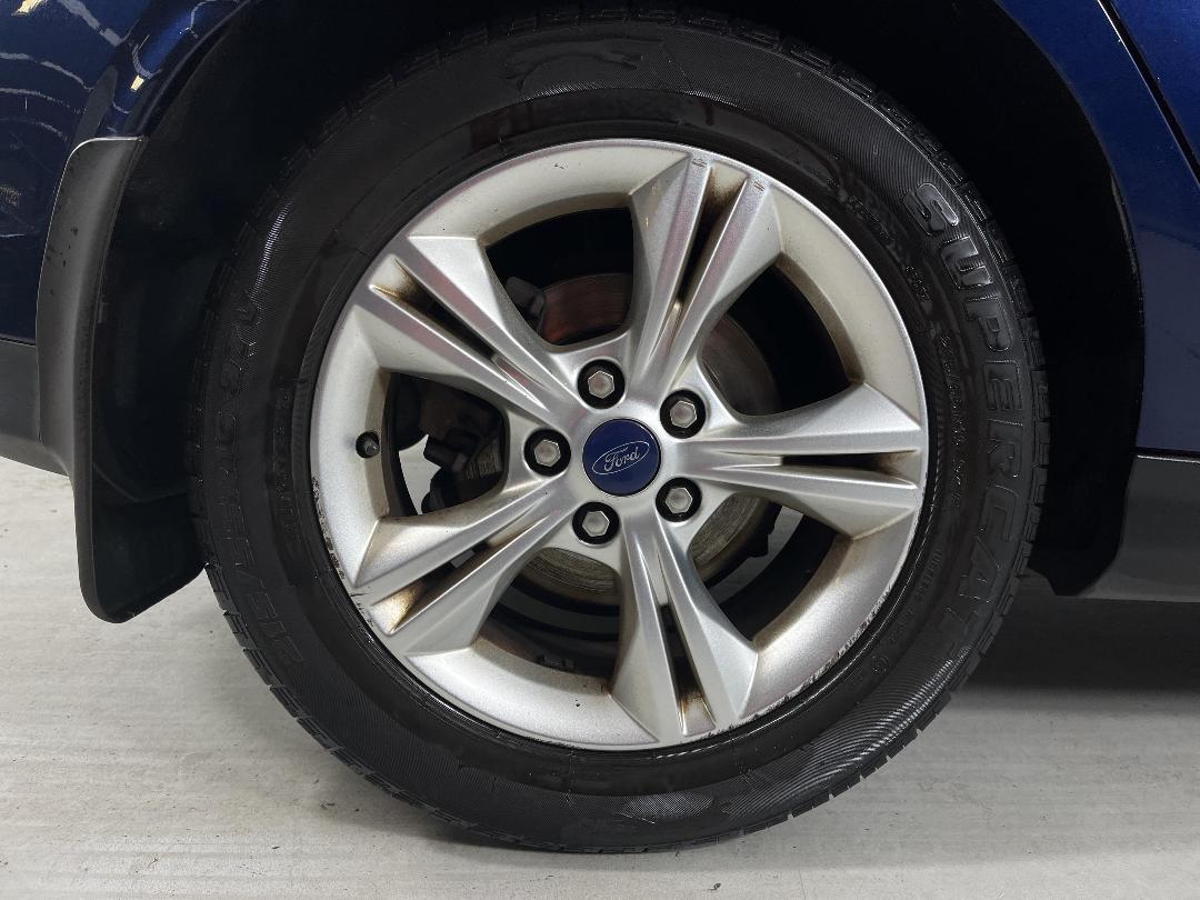 Photo '12' of Ford Focus