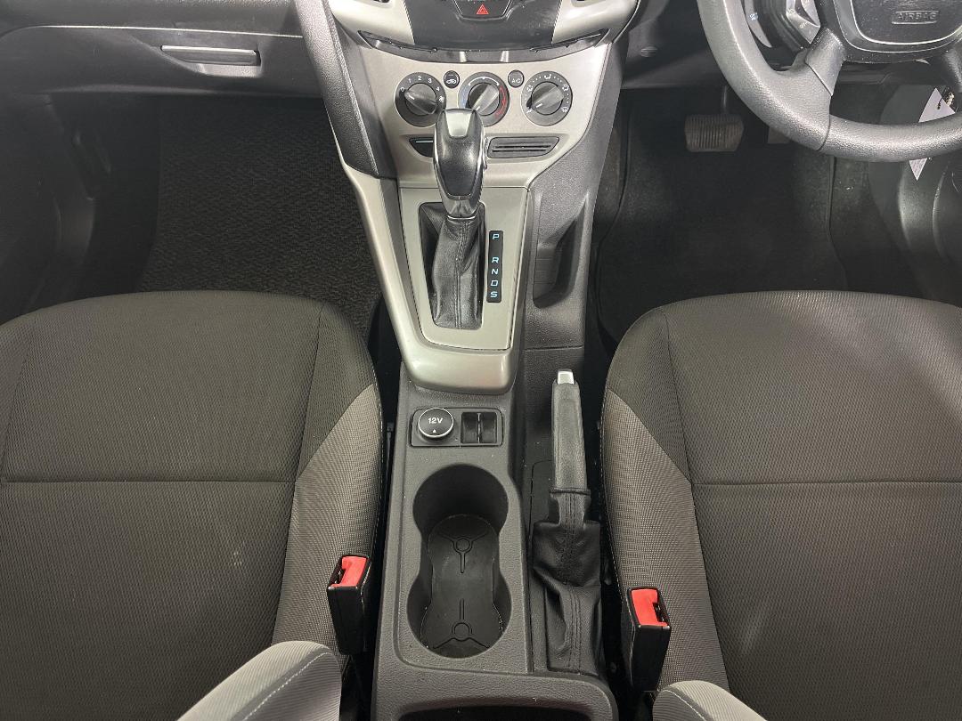 Photo '23' of Ford Focus