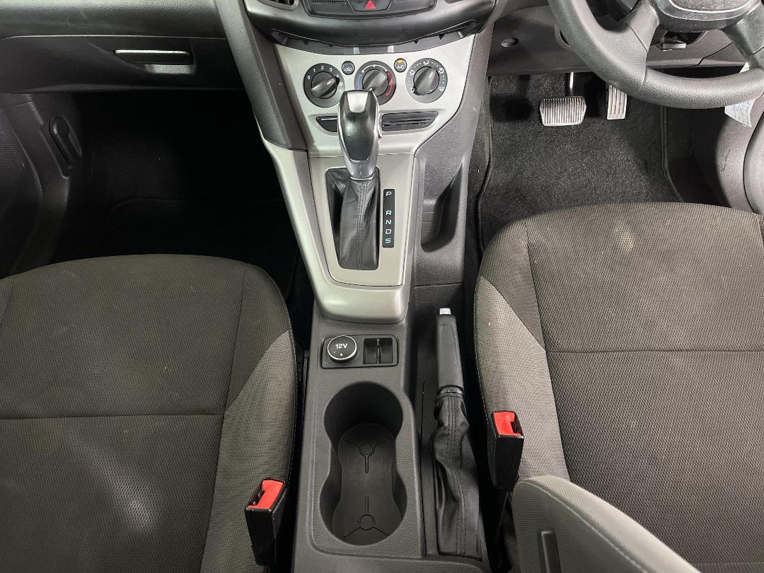 Photo '23' of Ford Focus