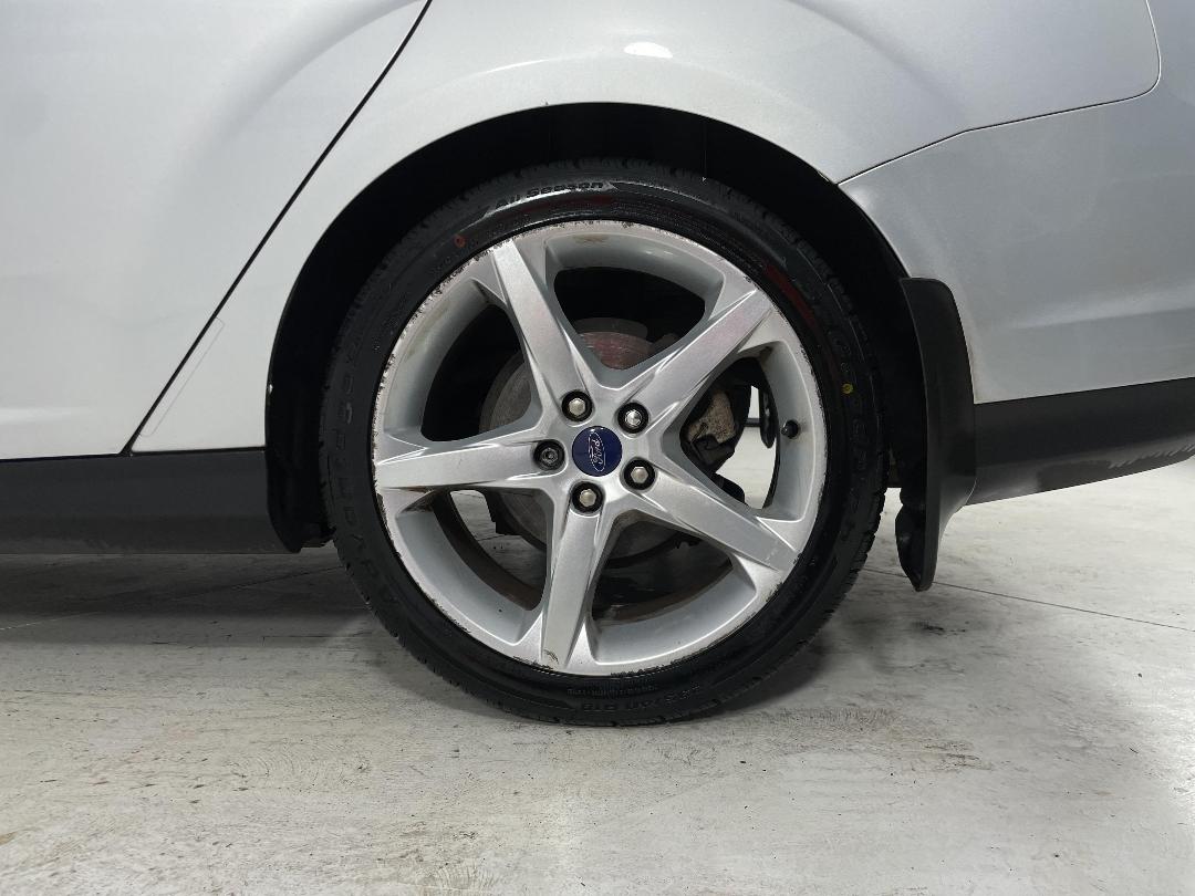 Photo '11' of Ford Focus