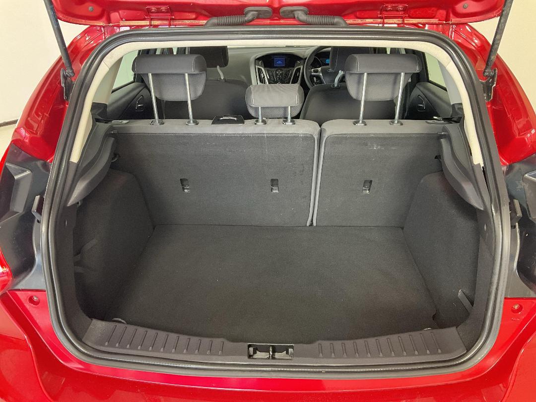 Photo '14' of Ford Focus Photo '14' of Ford Focus