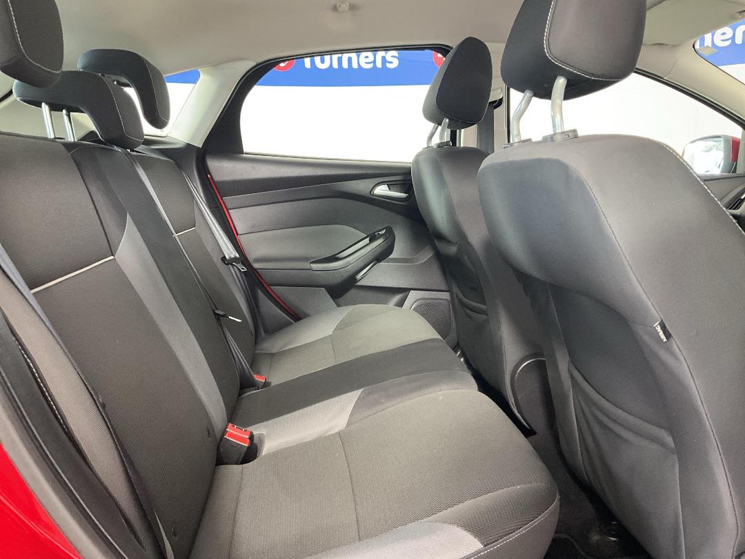 Photo '20' of Ford Focus Photo '20' of Ford Focus