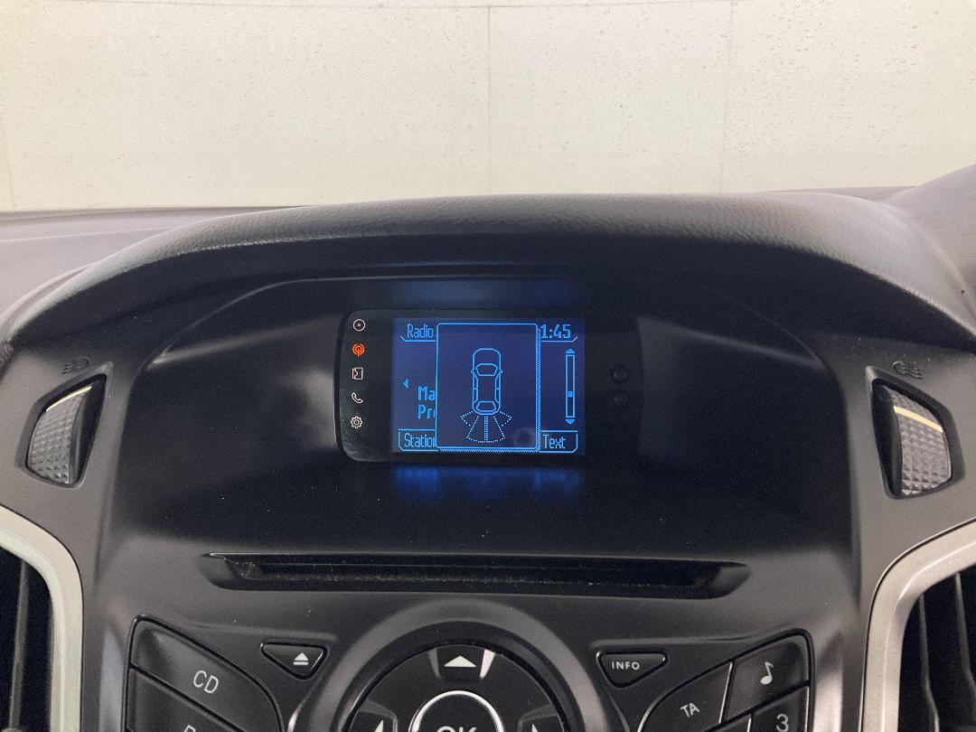 Photo '30' of Ford Focus Photo '30' of Ford Focus