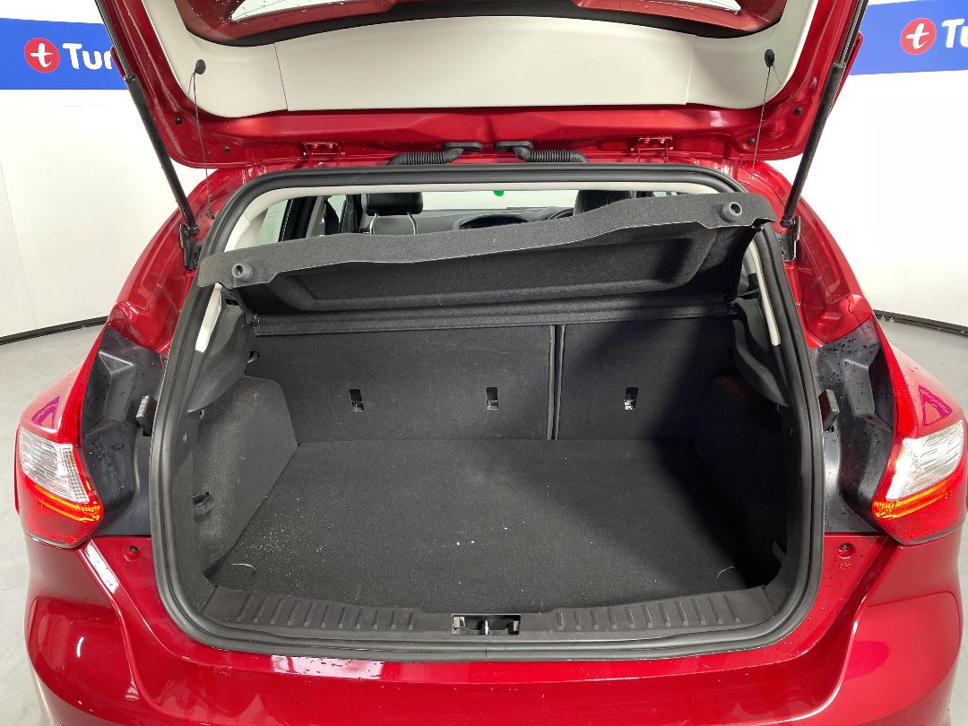 Photo '14' of Ford Focus Photo '14' of Ford Focus